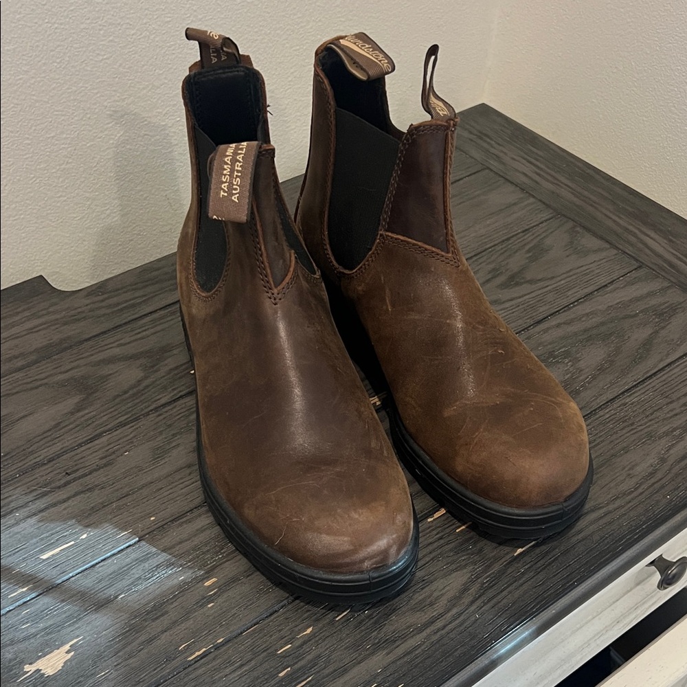 Men’s Brown Leather slip on boots sz 8